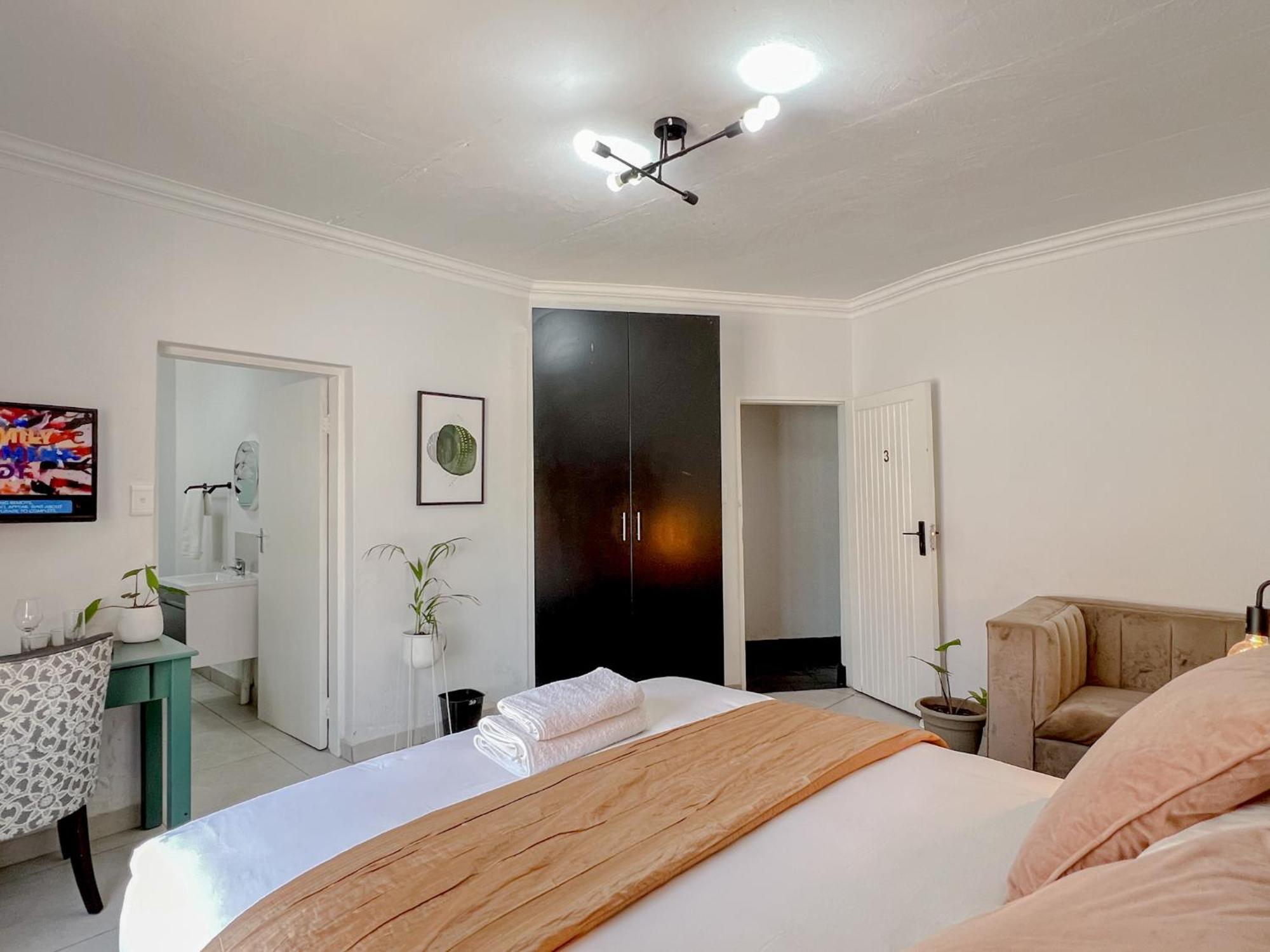 Amoris Guesthouse - In Brooklyn Претория Экстерьер фото